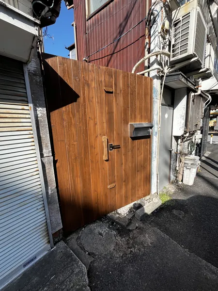 木の扉